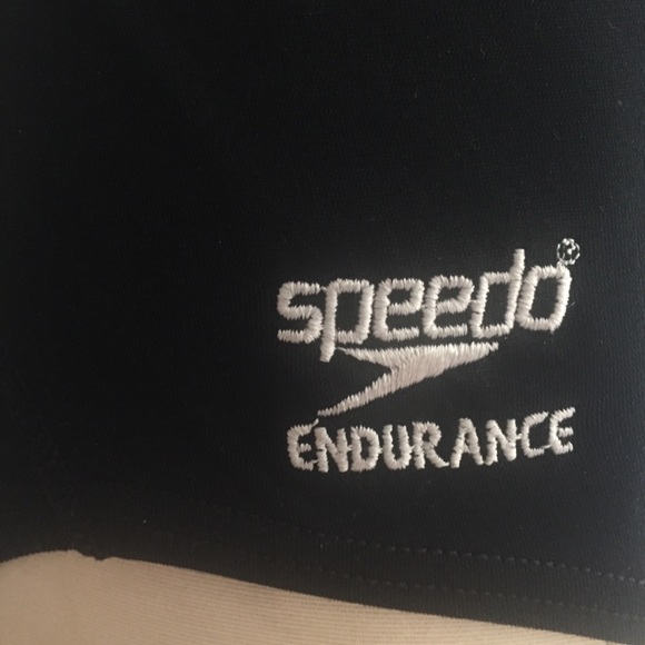 Speedo Endurance swimming suit worn in good cond. - Picture 6 of 8